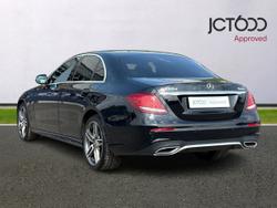 MERCEDES-BENZ E Class Photo 3