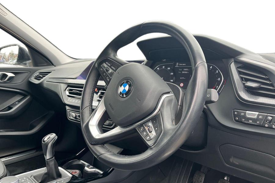 BMW 1 SERIES Photo autoimg-9e85fc5a397b3154790ac17142b84fab12fe96df.jpg