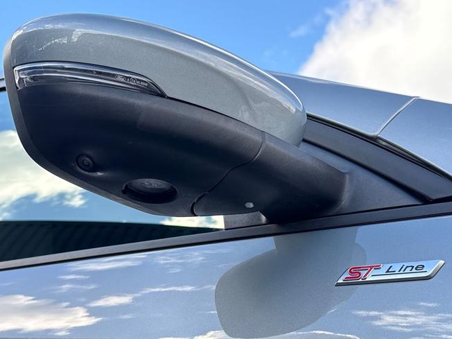 FORD Kuga Photo 25