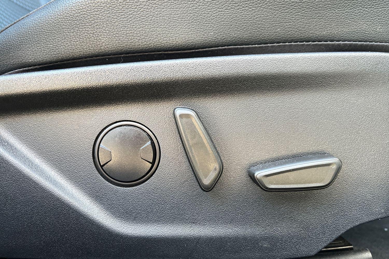 Ford FOCUS Photo 25