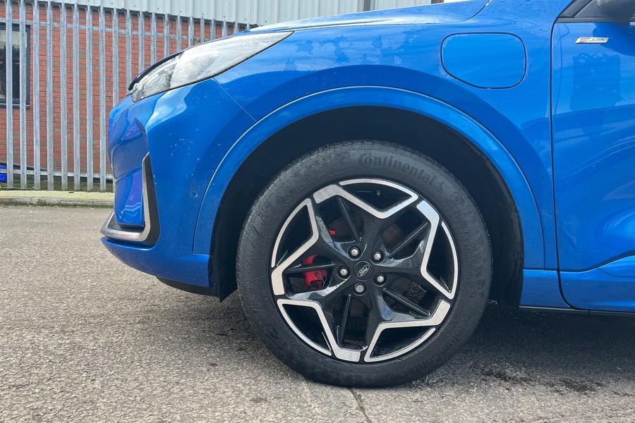Ford KUGA Photo autoimg-9e900d246a5c75362bd4a9157de766335ec551a1.jpg