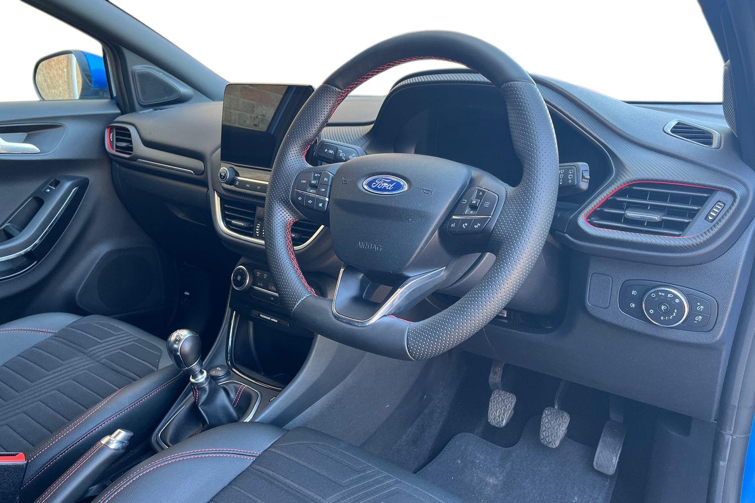 Ford PUMA Photo 8
