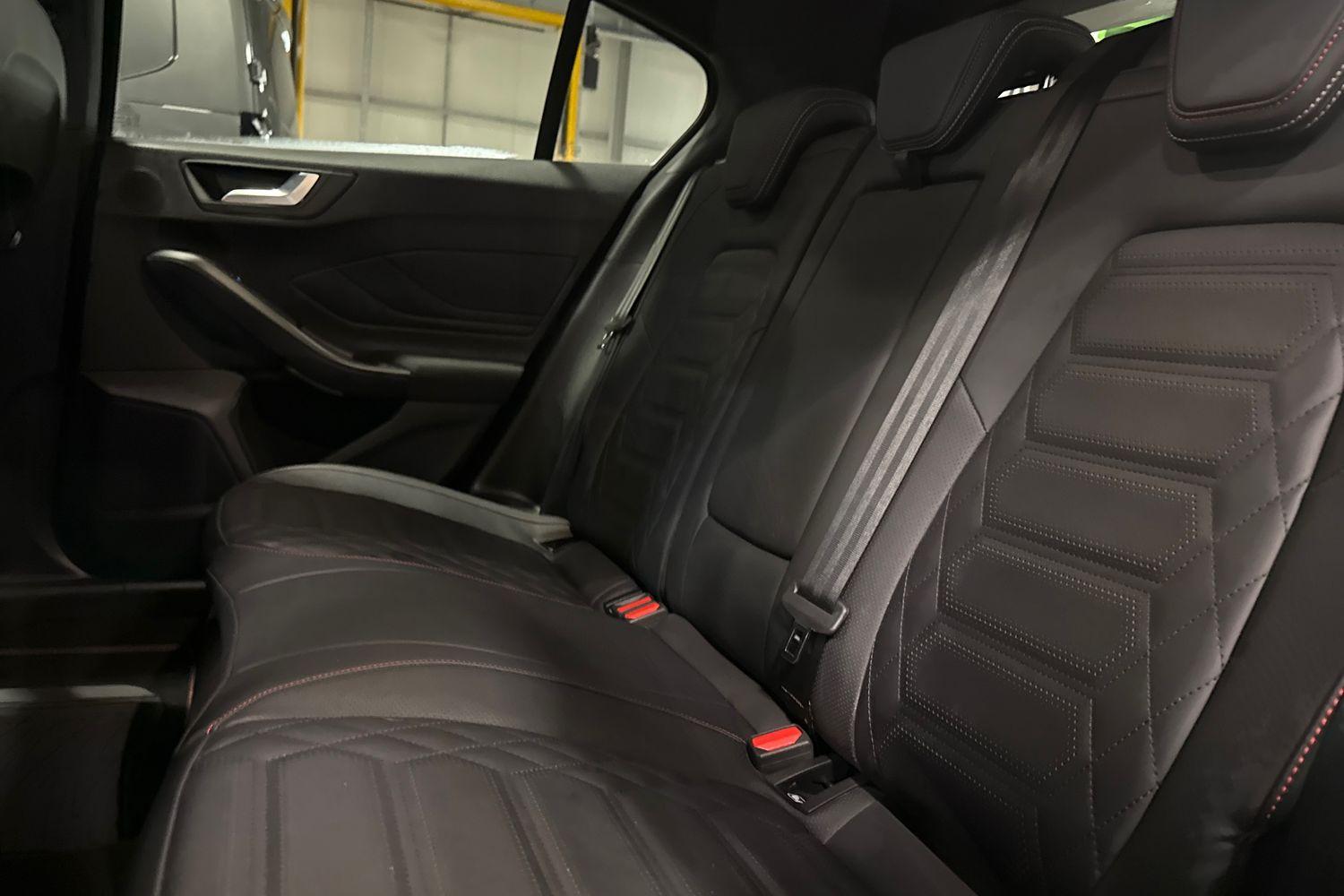 Ford Focus Photo 19
