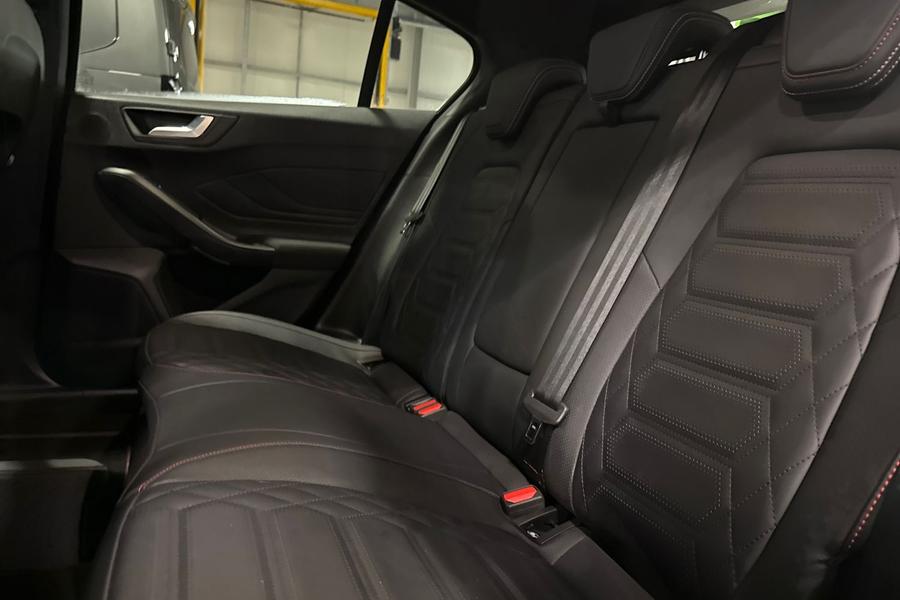 Ford Focus Photo autoimg-9e94edc6a8433825a28610479c30fd94f4ef0d69.jpg