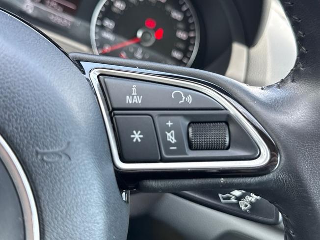 AUDI Q3 Photo 17