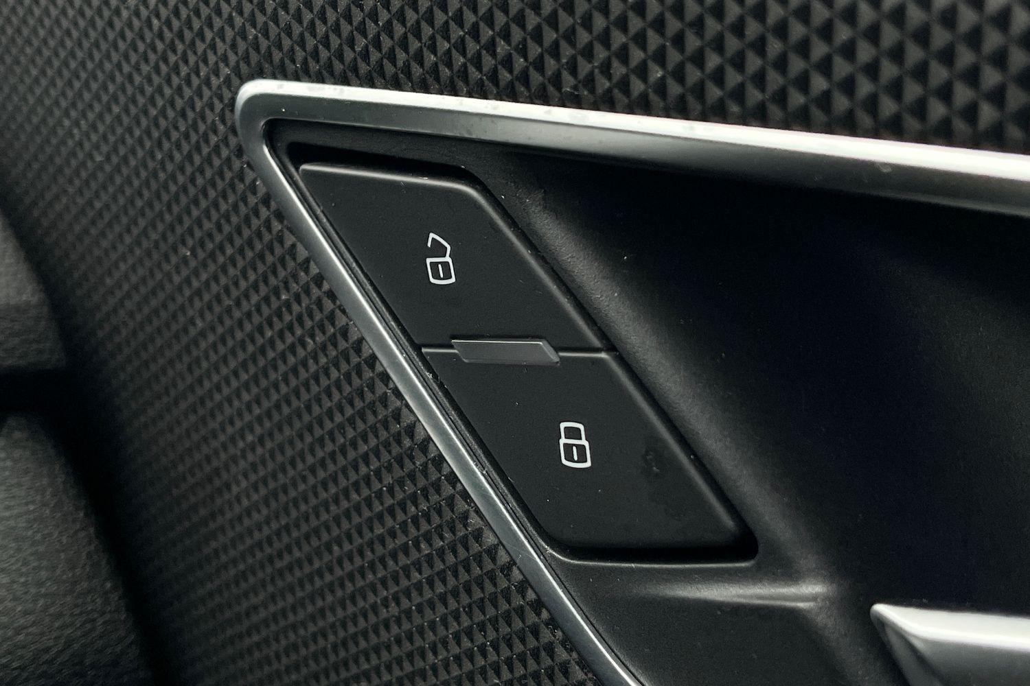 Audi Q2 Photo 32