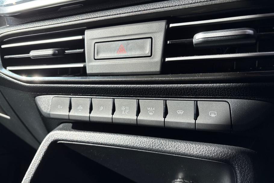 Used Ford TRANSIT CONNECT WR75PYS 30