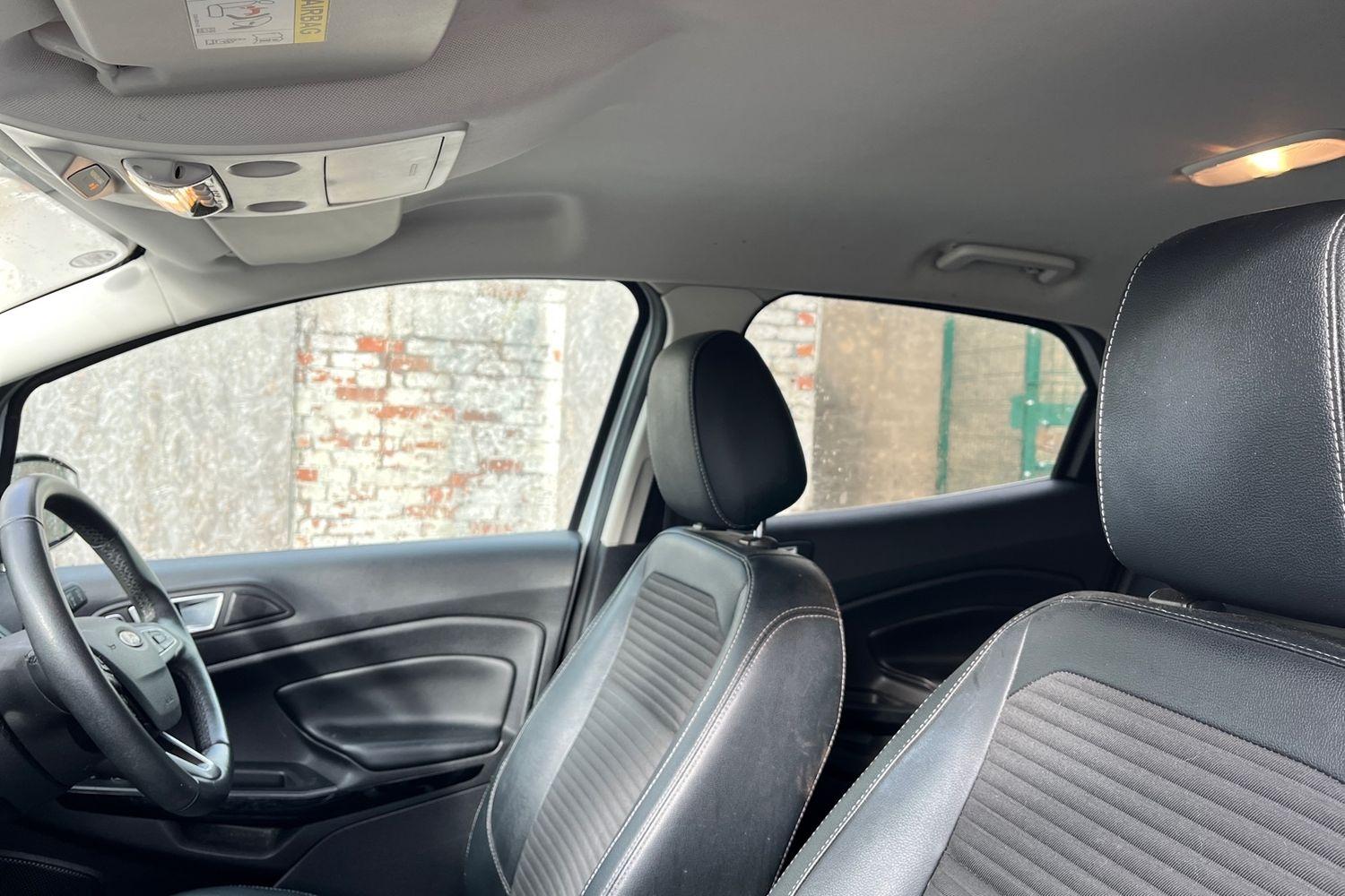 Ford ECOSPORT Photo 18