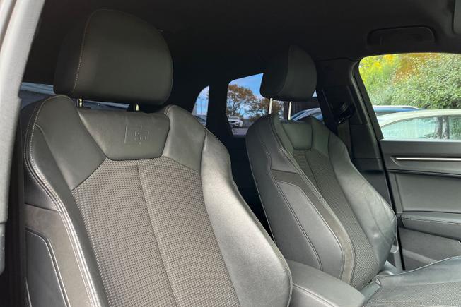 Audi Q3 Photo 32