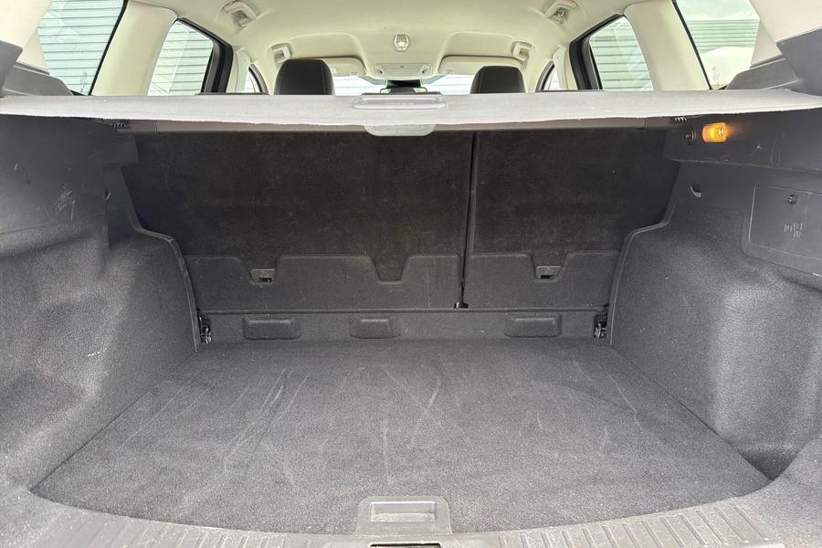 Ford KUGA Photo autoimg-9e99850e3baa9ba074f963cc0989b5eda30d6e67.jpg