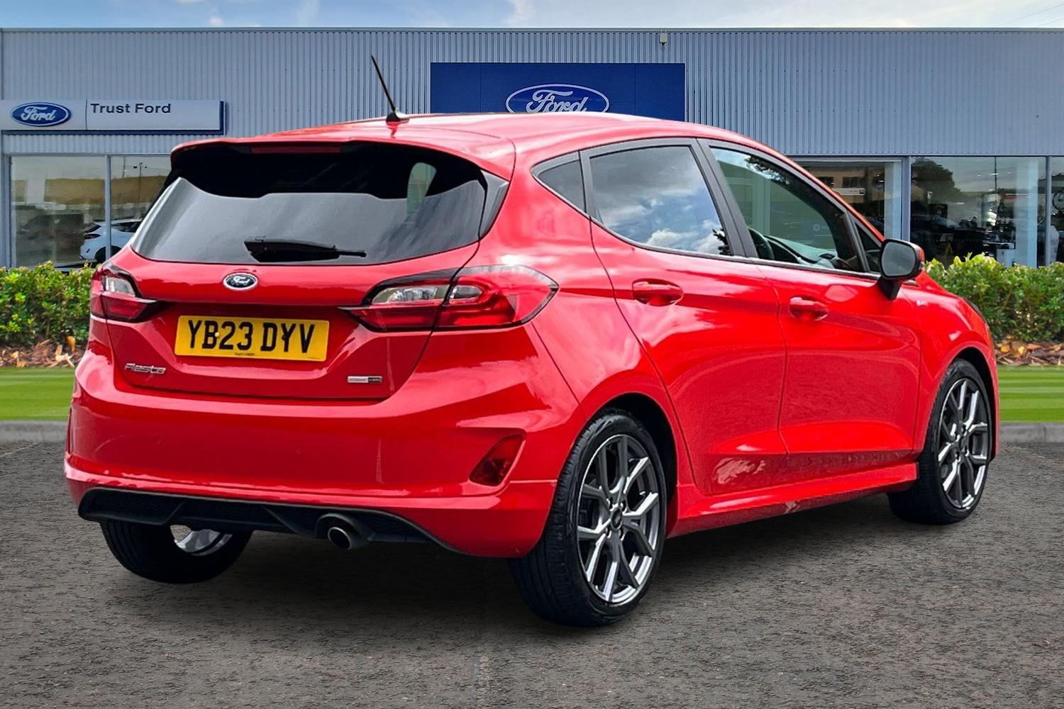 Ford Fiesta Photo 3
