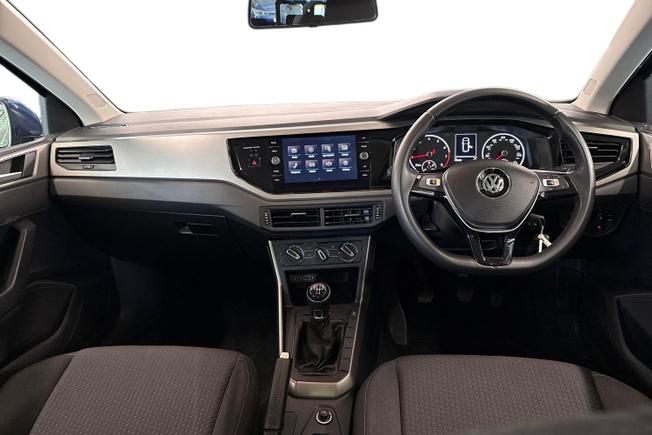 VOLKSWAGEN Polo Photo 10
