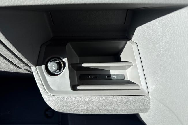 VOLKSWAGEN Crafter Photo 43