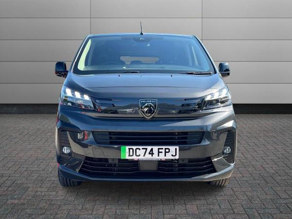 Peugeot e-Traveller Photo autoimg-9ea45a81355bf13734a3a84688ded10ad3717705.jpg