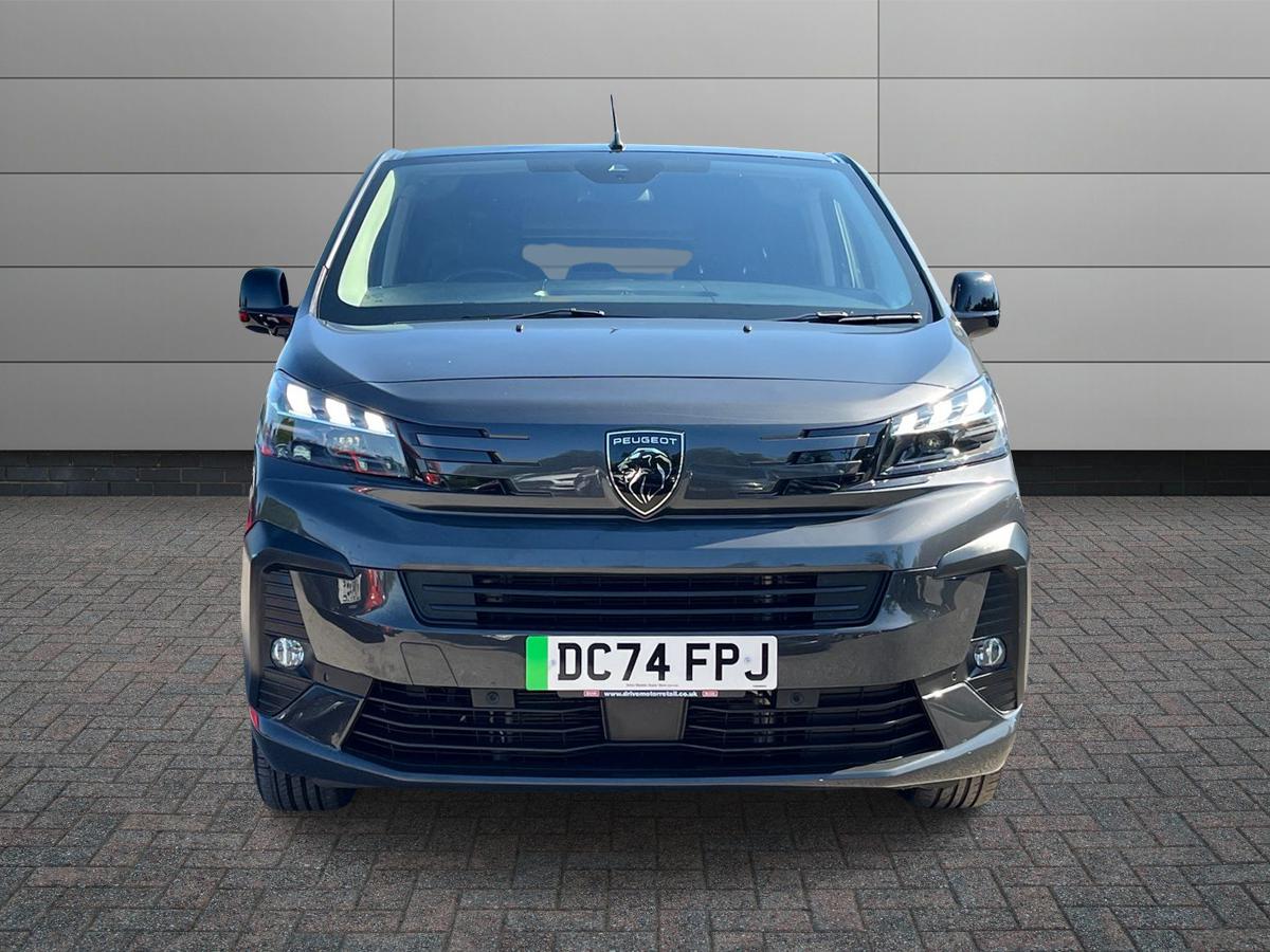Peugeot e-Traveller Photo 7