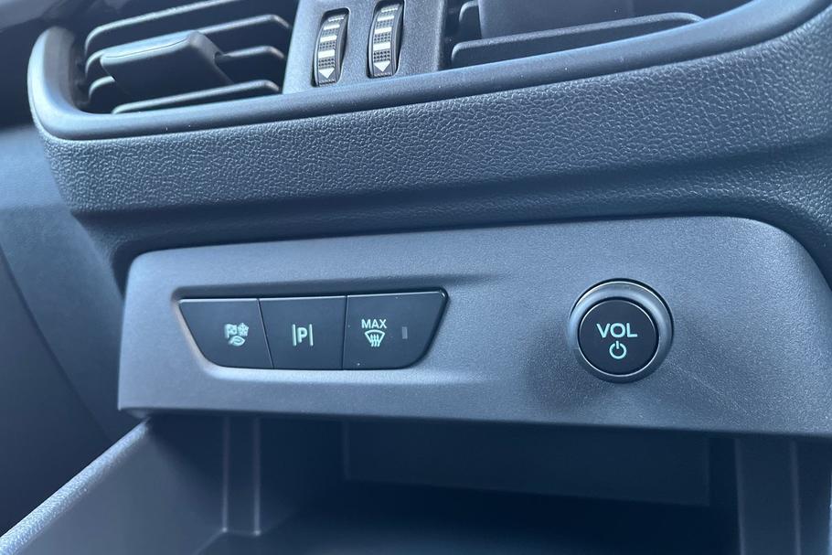 Used Ford E-TRANSIT COURIER 37