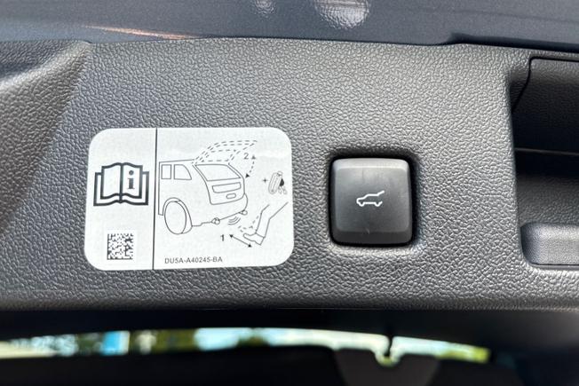 FORD Kuga Photo 29