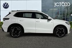 VOLKSWAGEN Tiguan Photo 4