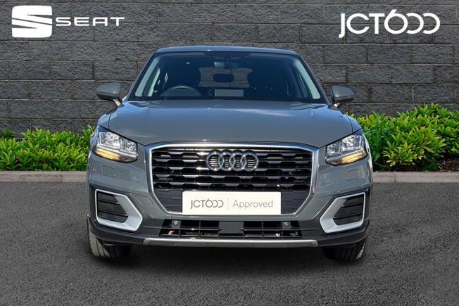 Audi Q2 Photo 8