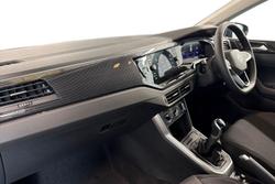 VOLKSWAGEN Polo Photo 2