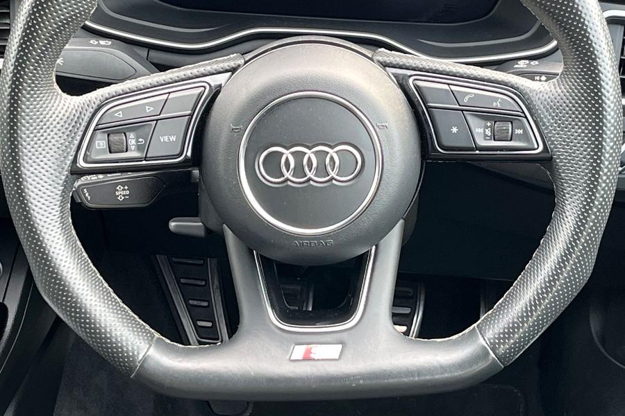 Audi A4 Photo autoimg-9eb0593e8c2a64a6f218ee645a9fe70cc3dcd5a6.jpg