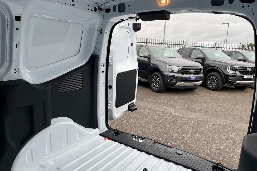 Ford TRANSIT COURIER Photo autoimg-9eb2aaab8fea28b32814663ce2c12933cfbb48a1.jpg
