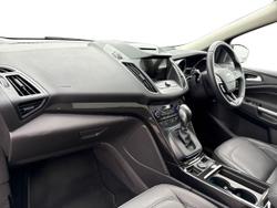 FORD Kuga Photo 2