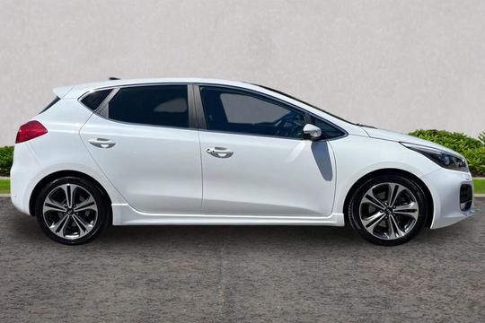 Kia Ceed Photo autoimg-9eb92728d40d821d756591454afe3c8c48d2ee2a.jpg