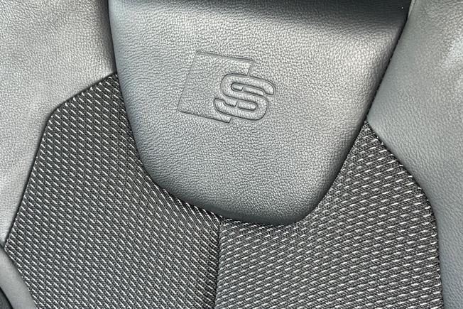 AUDI Q2 Photo 37