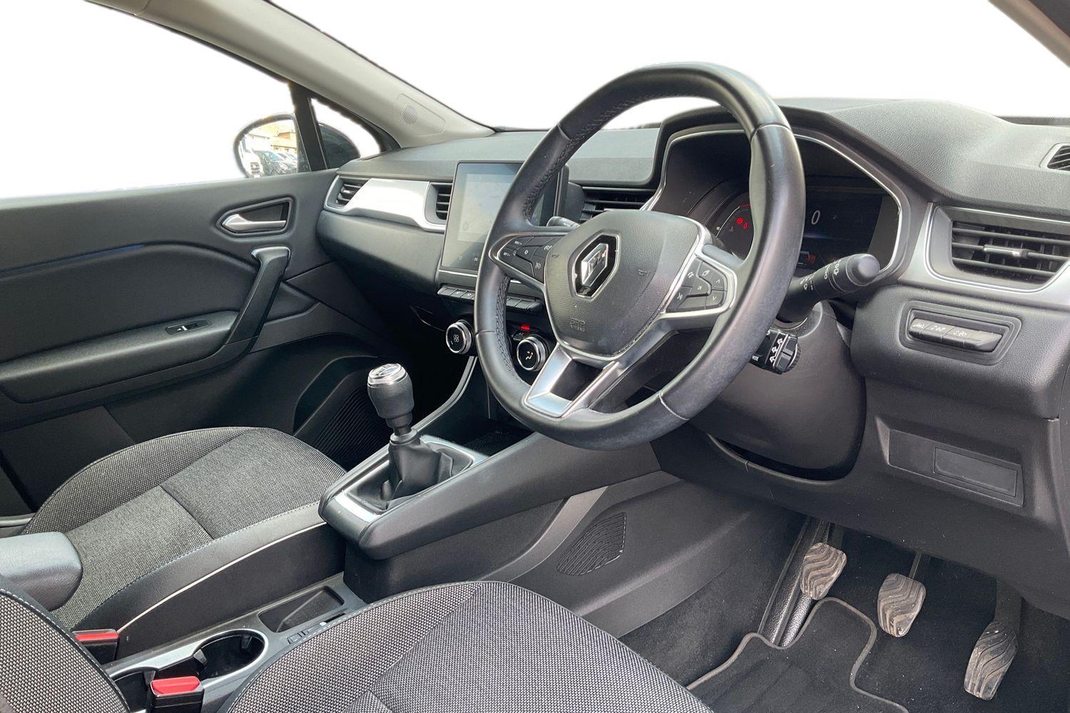 Renault CAPTUR Photo 8