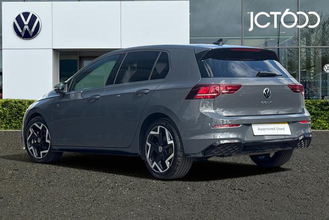 VOLKSWAGEN Golf Photo 3