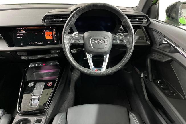 AUDI RS3 Photo 11