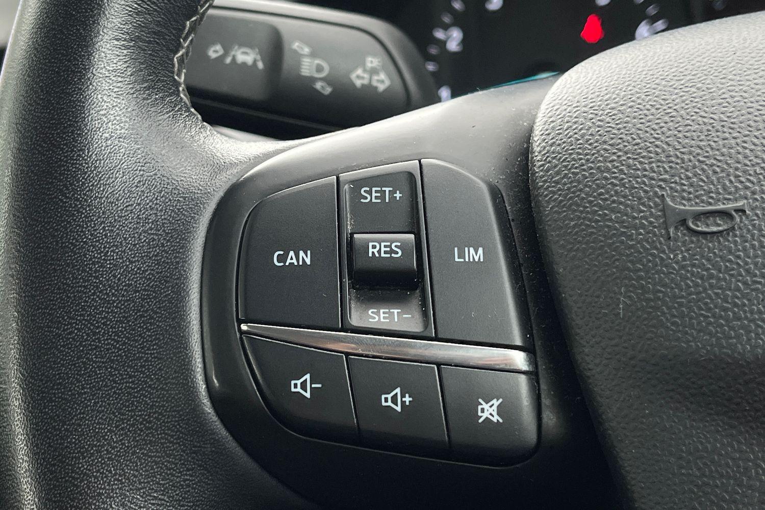 Ford Fiesta Photo 36