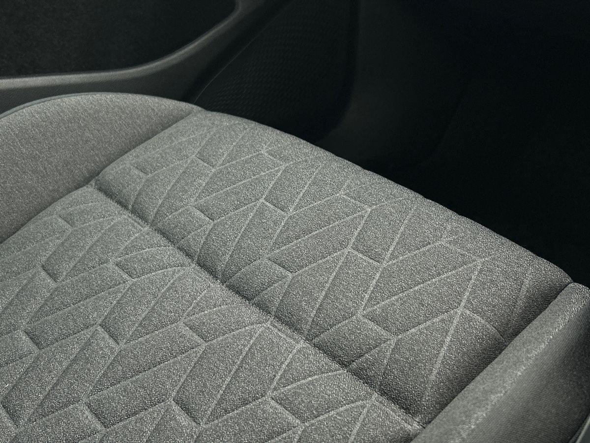 Volkswagen Golf Photo autoimg-9ec424ee9904136bdf437e87df54fc9d6757fd2e.jpg