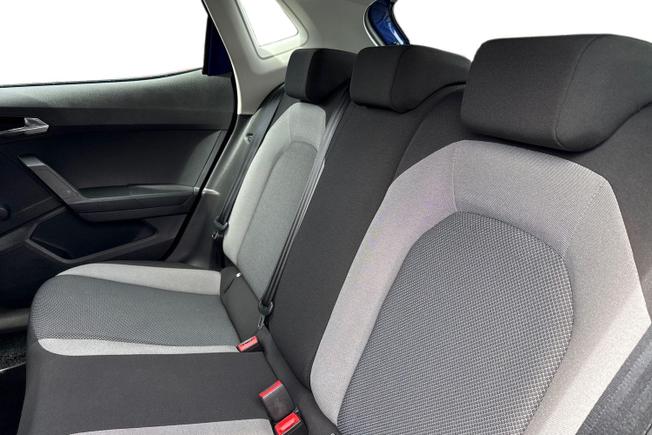 SEAT Ibiza Photo 9