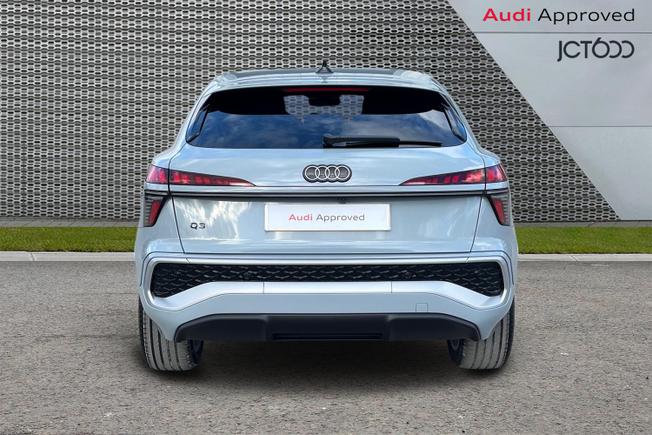 AUDI Q3 Photo 7
