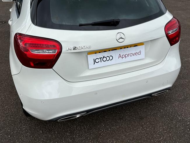 MERCEDES-BENZ A Class Photo 22
