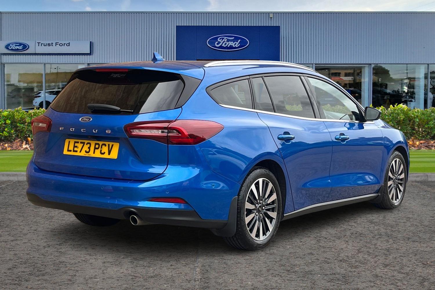 Ford Focus Photo 3