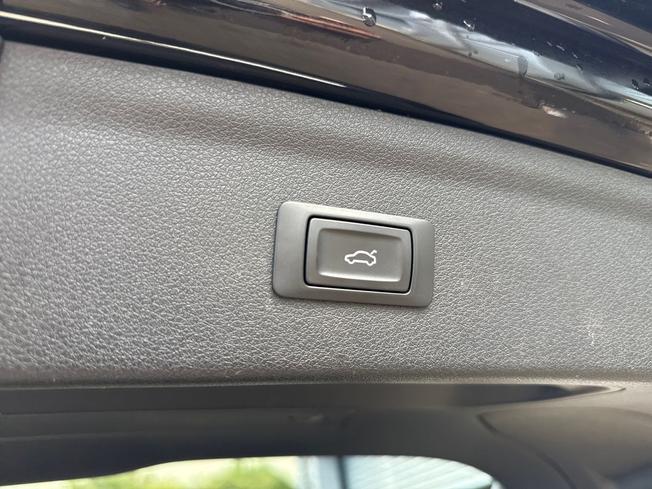 Audi Q3 Photo 22