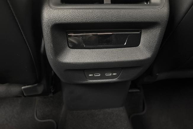 VOLKSWAGEN Tiguan Photo 31