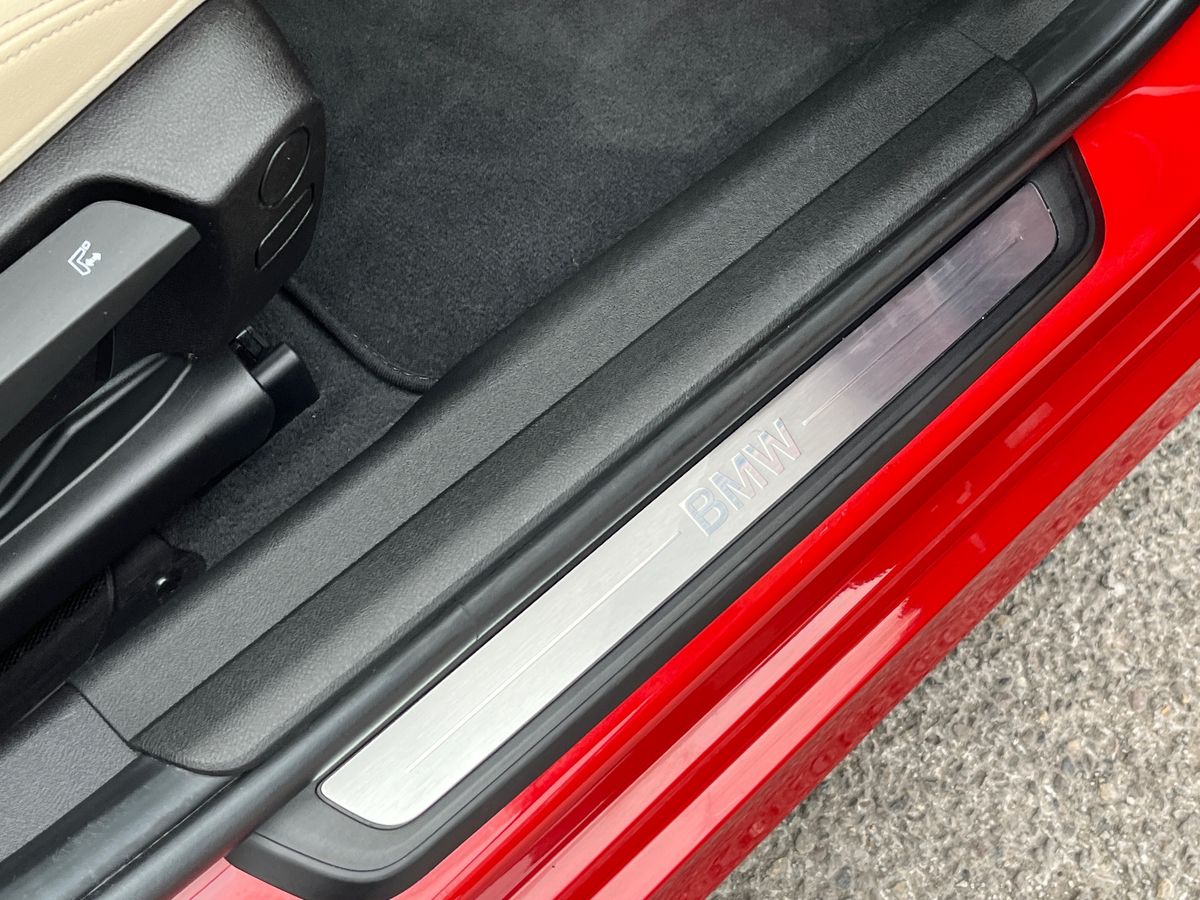 BMW 3 Series Photo 33