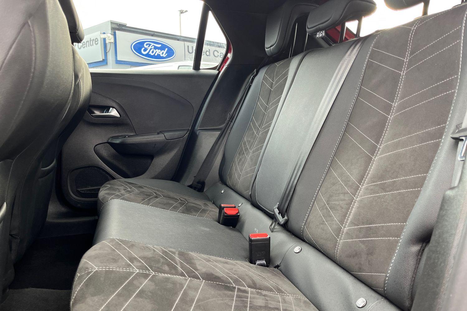 Vauxhall CORSA Photo 19