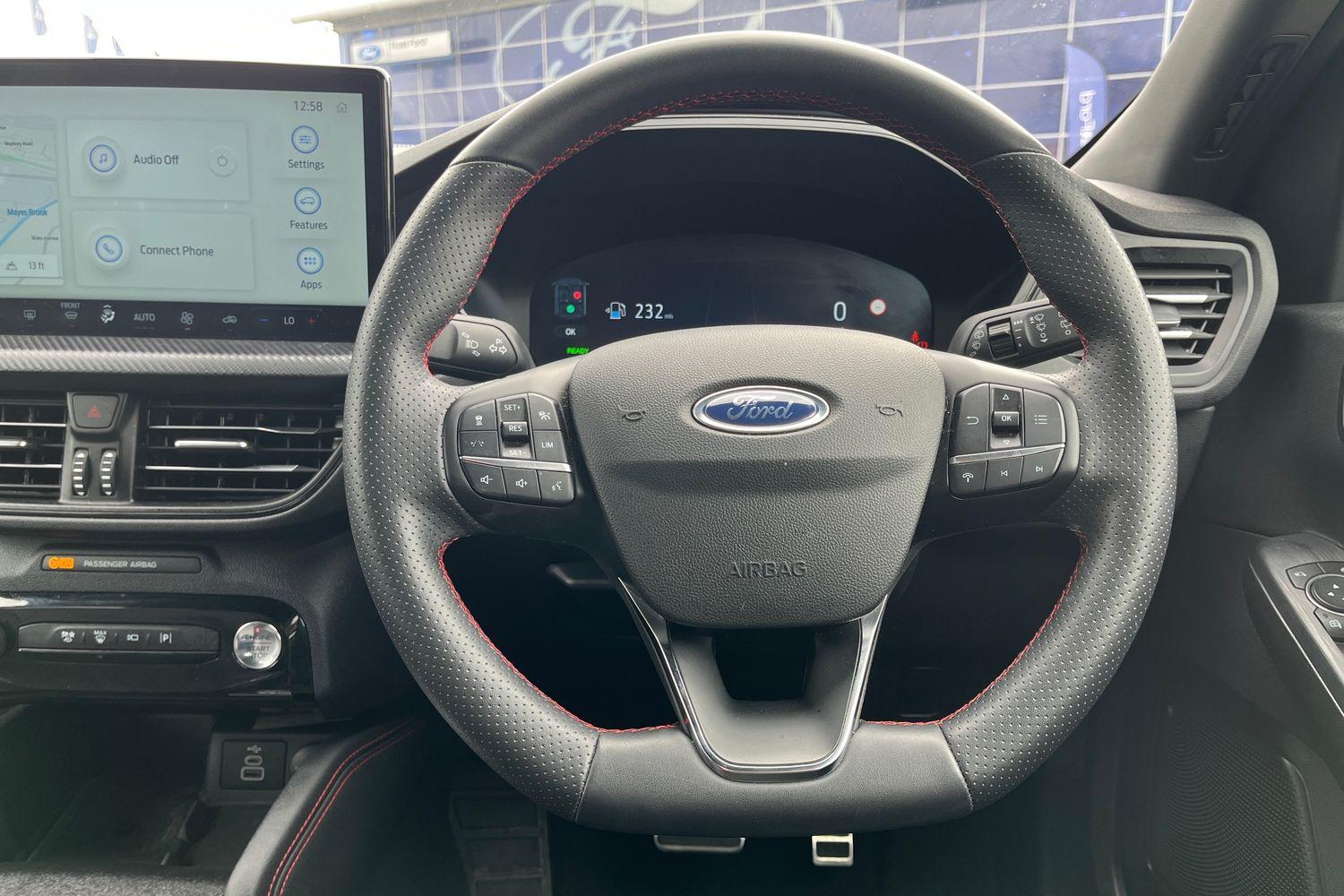 Ford KUGA Photo 11