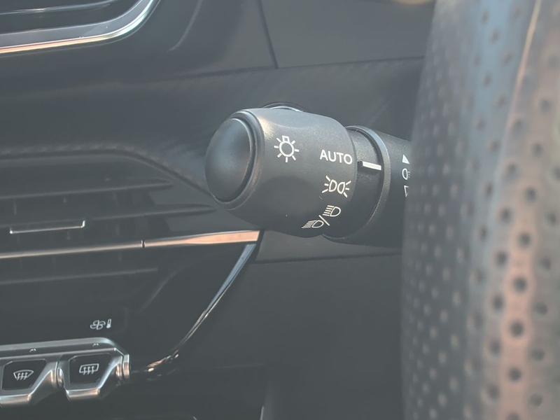 Used Peugeot 208 KR25FWH 24