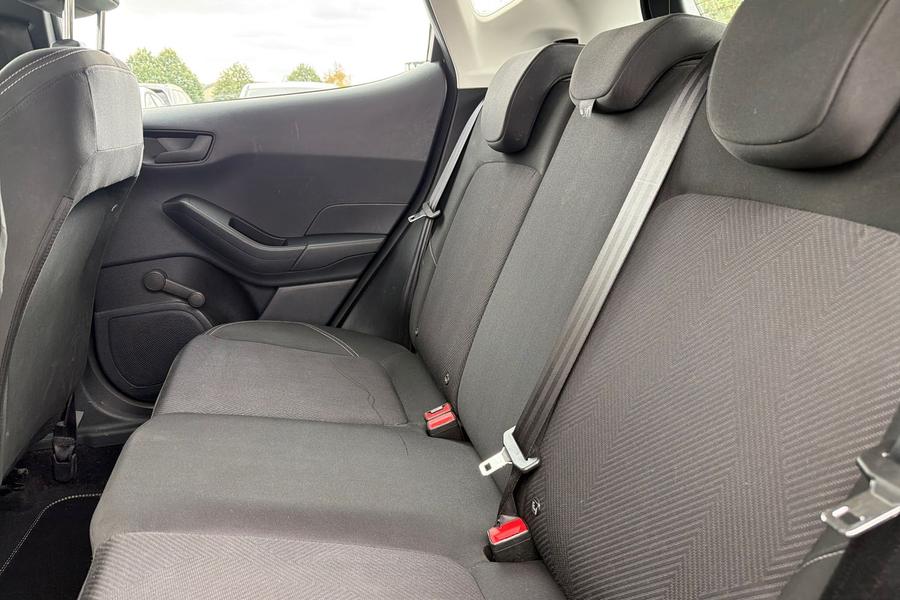 Ford FIESTA Photo autoimg-9ee0e4a1dd67078de81bd270eadb43350bae0cd1.jpg
