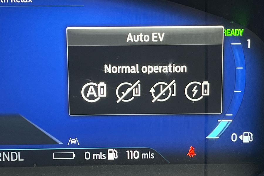 Ford Kuga Photo autoimg-9ee2c748fe83a5272fe7d08b19c3e6fa93ac223d.jpg
