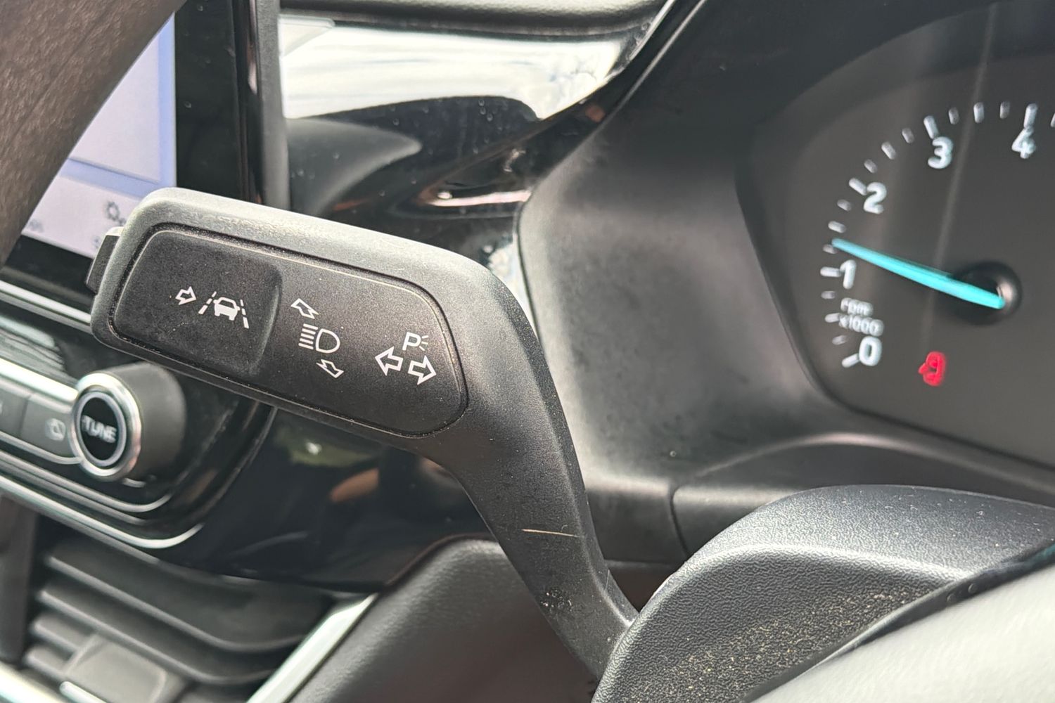 Ford FIESTA Photo 13