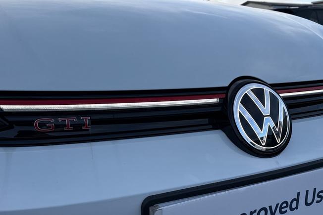 Volkswagen Golf Photo 54
