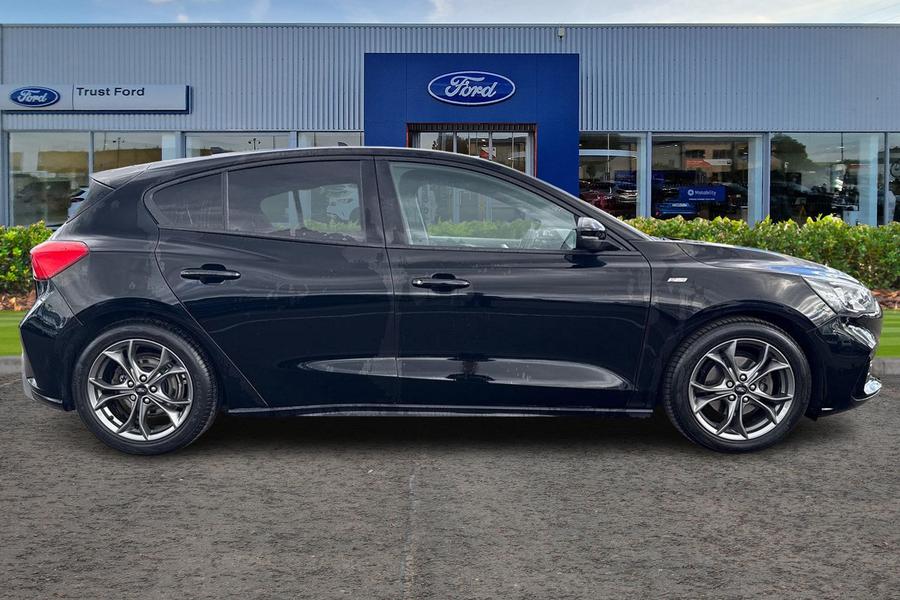 Ford Focus Photo autoimg-9ee47d1da672f0aefd9155a9d2daa973a2767c9d.jpg