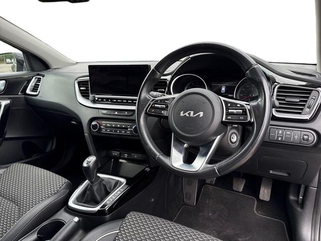 KIA Ceed Photo 6